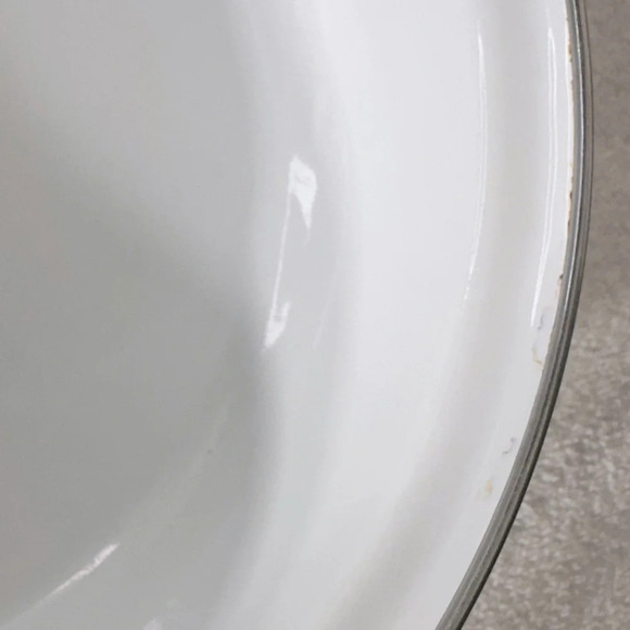 Vintage Enamelware Floral Bouquet Skillet Frying Pan - Picture 9 of 12